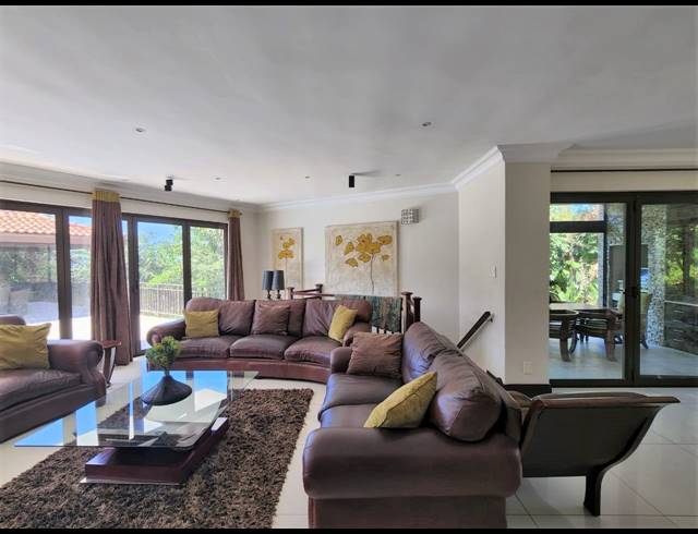 4 BEDROOM HOUSE FOR SALE IN ZIMBALI ESTATE